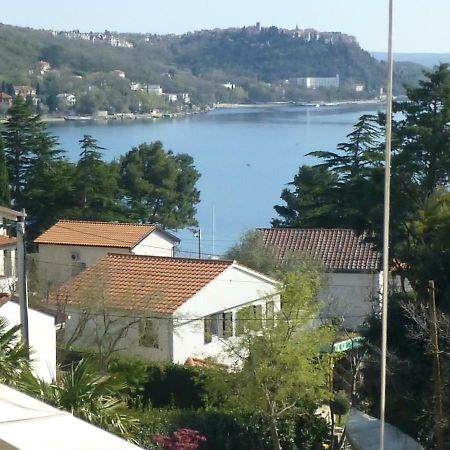 Apartments Vila Lavanda Omišalj Exterior foto