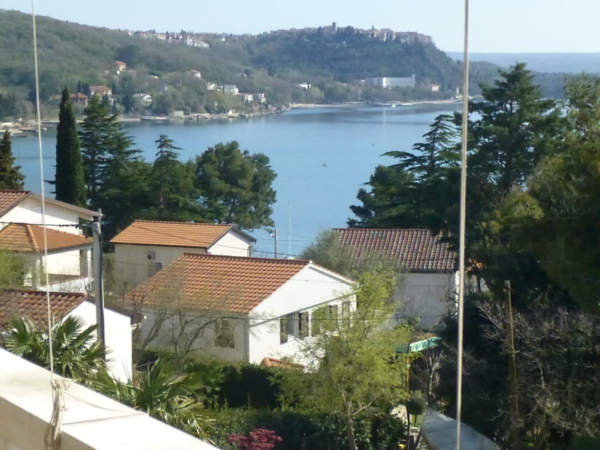 Apartments Vila Lavanda Omišalj Exterior foto